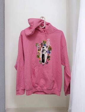 Harry Styles "Love On Tour" official merchandise hoodie M EUC Coquette Grandma‎